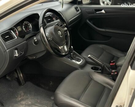 Белый Фольксваген Джетта, объемом двигателя 2.5 л и пробегом 265 тыс. км за 8590 $, фото 23 на Automoto.ua