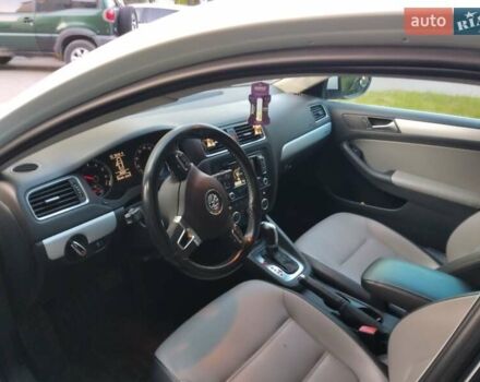 Белый Фольксваген Джетта, объемом двигателя 1.4 л и пробегом 335 тыс. км за 7400 $, фото 6 на Automoto.ua