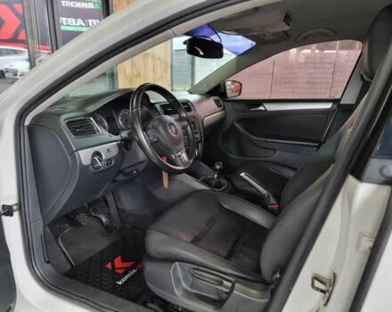 Білий Фольксваген Джетта, об'ємом двигуна 1.97 л та пробігом 180 тис. км за 10399 $, фото 8 на Automoto.ua