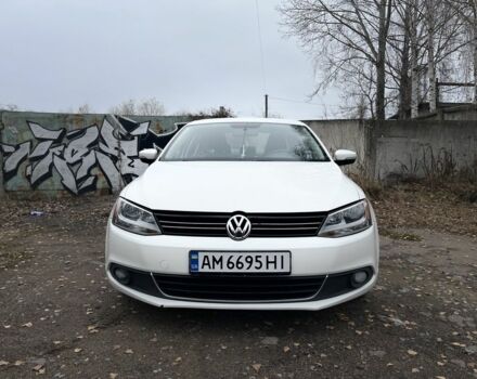 Белый Фольксваген Джетта, объемом двигателя 2.5 л и пробегом 284 тыс. км за 8000 $, фото 1 на Automoto.ua