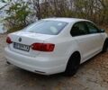 Фольксваген Джетта 2012 в Каменское - Днепродзержинск на Automoto.ua Белый Фольксваген Джетта, объемом двигателя 1.97 л и пробегом 190 тыс. км за 10300 $, фото 3 на Automoto.ua