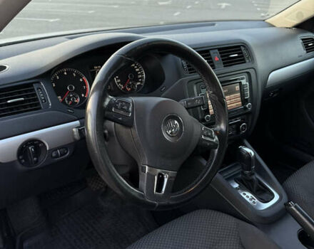 Білий Фольксваген Джетта, об'ємом двигуна 1.39 л та пробігом 207 тис. км за 7500 $, фото 15 на Automoto.ua