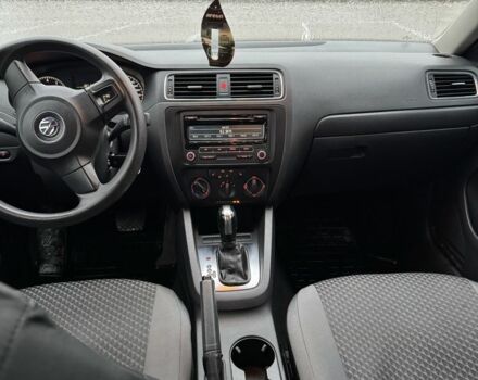 Білий Фольксваген Джетта, об'ємом двигуна 2 л та пробігом 207 тис. км за 7500 $, фото 3 на Automoto.ua