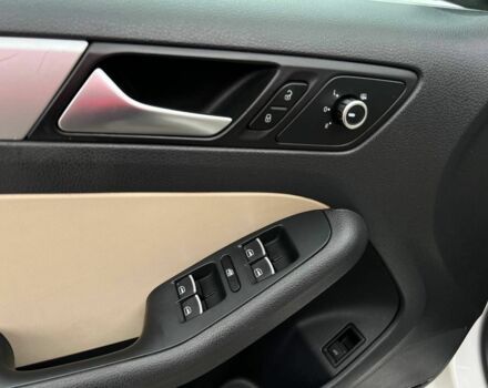 Белый Фольксваген Джетта, объемом двигателя 2.5 л и пробегом 162 тыс. км за 8500 $, фото 8 на Automoto.ua