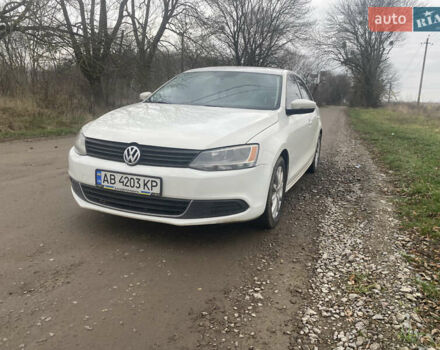 Белый Фольксваген Джетта, объемом двигателя 2.48 л и пробегом 213 тыс. км за 7777 $, фото 2 на Automoto.ua