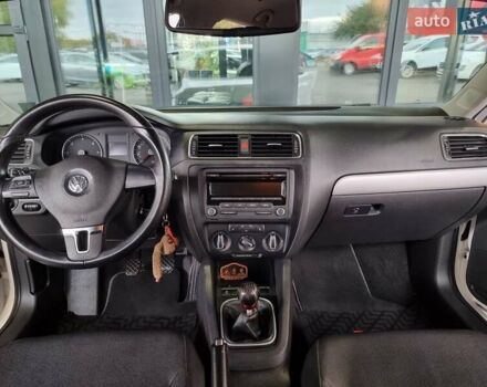 Білий Фольксваген Джетта, об'ємом двигуна 1.97 л та пробігом 180 тис. км за 9899 $, фото 1 на Automoto.ua