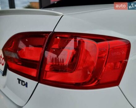 Білий Фольксваген Джетта, об'ємом двигуна 1.97 л та пробігом 180 тис. км за 9899 $, фото 8 на Automoto.ua
