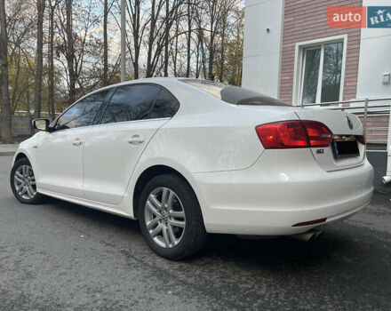 Білий Фольксваген Джетта, об'ємом двигуна 2.5 л та пробігом 257 тис. км за 8700 $, фото 6 на Automoto.ua