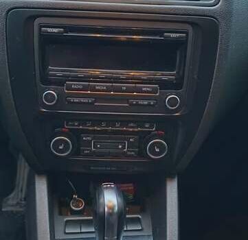 Белый Фольксваген Джетта, объемом двигателя 1.39 л и пробегом 262 тыс. км за 8300 $, фото 11 на Automoto.ua