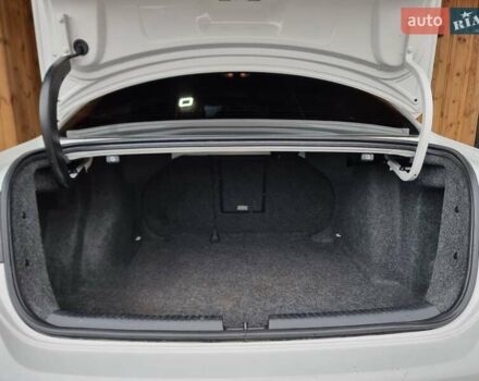 Білий Фольксваген Джетта, об'ємом двигуна 1.97 л та пробігом 180 тис. км за 9899 $, фото 64 на Automoto.ua