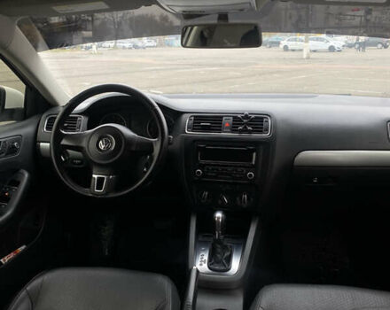 Белый Фольксваген Джетта, объемом двигателя 2.48 л и пробегом 220 тыс. км за 8650 $, фото 9 на Automoto.ua