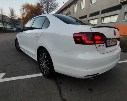 Білий Фольксваген Джетта, об'ємом двигуна 2 л та пробігом 280 тис. км за 8999 $, фото 6 на Automoto.ua
