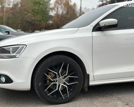 Белый Фольксваген Джетта, объемом двигателя 2.5 л и пробегом 265 тыс. км за 8590 $, фото 4 на Automoto.ua