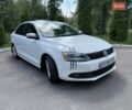 Белый Фольксваген Джетта, объемом двигателя 2.5 л и пробегом 200 тыс. км за 9400 $, фото 1 на Automoto.ua