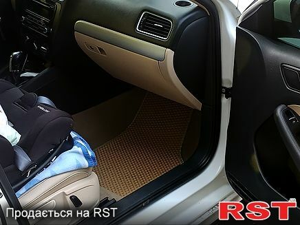 Белый Фольксваген Джетта, объемом двигателя 2.5 л и пробегом 215 тыс. км за 8450 $, фото 2 на Automoto.ua