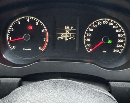 Білий Фольксваген Джетта, об'ємом двигуна 2 л та пробігом 207 тис. км за 7500 $, фото 6 на Automoto.ua