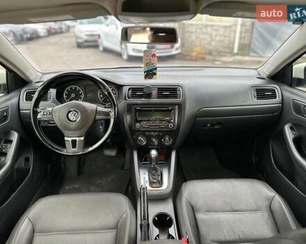 Белый Фольксваген Джетта, объемом двигателя 2.5 л и пробегом 265 тыс. км за 8590 $, фото 16 на Automoto.ua