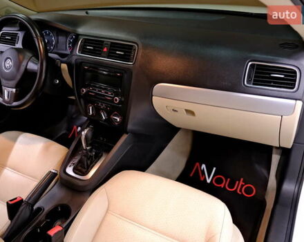 Білий Фольксваген Джетта, об'ємом двигуна 2.5 л та пробігом 168 тис. км за 8900 $, фото 38 на Automoto.ua