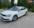 Белый Фольксваген Джетта, объемом двигателя 2.5 л и пробегом 200 тыс. км за 9400 $, фото 1 на Automoto.ua
