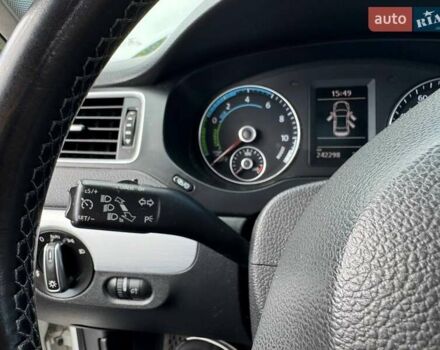 Белый Фольксваген Джетта, объемом двигателя 1.4 л и пробегом 242 тыс. км за 7900 $, фото 22 на Automoto.ua