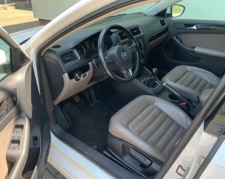 Белый Фольксваген Джетта, объемом двигателя 1.4 л и пробегом 88 тыс. км за 4000 $, фото 4 на Automoto.ua