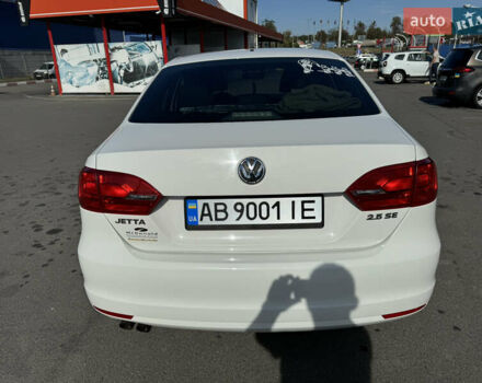 Белый Фольксваген Джетта, объемом двигателя 2.48 л и пробегом 230 тыс. км за 9700 $, фото 2 на Automoto.ua