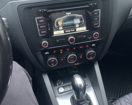 Белый Фольксваген Джетта, объемом двигателя 1.4 л и пробегом 250 тыс. км за 7500 $, фото 5 на Automoto.ua