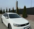Белый Фольксваген Джетта, объемом двигателя 1.6 л и пробегом 244 тыс. км за 8000 $, фото 1 на Automoto.ua