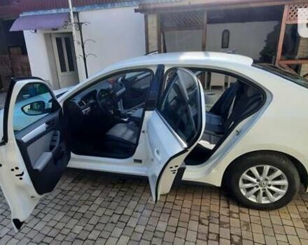 Белый Фольксваген Джетта, объемом двигателя 1.39 л и пробегом 160 тыс. км за 8200 $, фото 3 на Automoto.ua