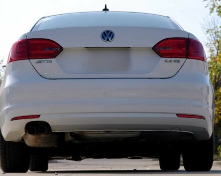 Білий Фольксваген Джетта, об'ємом двигуна 2.5 л та пробігом 85 тис. км за 1150 $, фото 5 на Automoto.ua