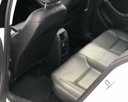 Белый Фольксваген Джетта, объемом двигателя 1.8 л и пробегом 227 тыс. км за 8200 $, фото 13 на Automoto.ua