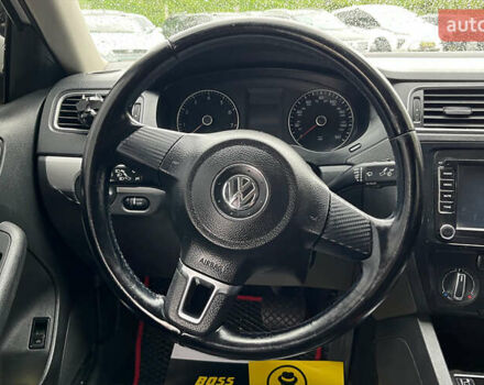 Белый Фольксваген Джетта, объемом двигателя 2.48 л и пробегом 236 тыс. км за 9999 $, фото 19 на Automoto.ua