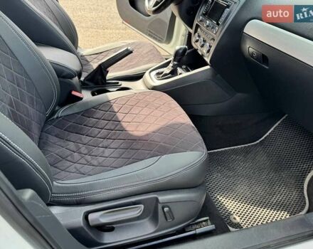 Белый Фольксваген Джетта, объемом двигателя 1.4 л и пробегом 242 тыс. км за 7900 $, фото 32 на Automoto.ua