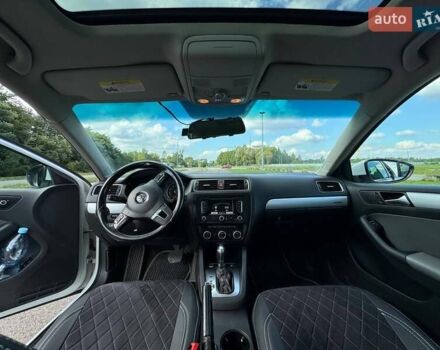 Белый Фольксваген Джетта, объемом двигателя 1.4 л и пробегом 242 тыс. км за 7900 $, фото 25 на Automoto.ua