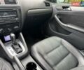 Фольксваген Джетта 2013 в Запорожье на Automoto.ua Белый Фольксваген Джетта, объемом двигателя 1.97 л и пробегом 216 тыс. км за 10400 $, фото 4 на Automoto.ua