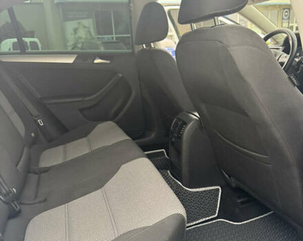 Белый Фольксваген Джетта, объемом двигателя 1.4 л и пробегом 243 тыс. км за 10999 $, фото 57 на Automoto.ua