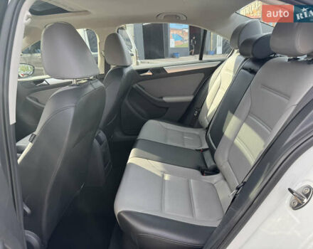 Білий Фольксваген Джетта, об'ємом двигуна 1.39 л та пробігом 186 тис. км за 10800 $, фото 18 на Automoto.ua