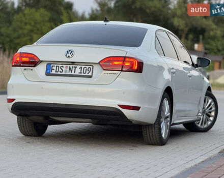 Белый Фольксваген Джетта, объемом двигателя 1.4 л и пробегом 243 тыс. км за 10999 $, фото 9 на Automoto.ua