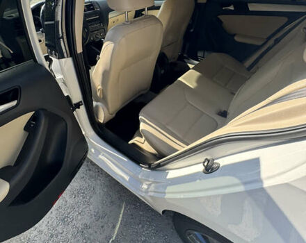 Білий Фольксваген Джетта, об'ємом двигуна 2.5 л та пробігом 115 тис. км за 10200 $, фото 6 на Automoto.ua