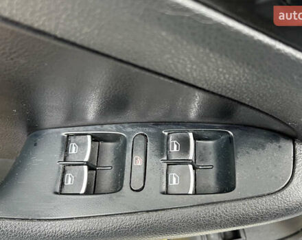 Белый Фольксваген Джетта, объемом двигателя 2.48 л и пробегом 236 тыс. км за 9999 $, фото 7 на Automoto.ua