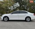 Фольксваген Джетта 2013 в Запорожье на Automoto.ua Белый Фольксваген Джетта, объемом двигателя 1.97 л и пробегом 216 тыс. км за 10400 $, фото 6 на Automoto.ua
