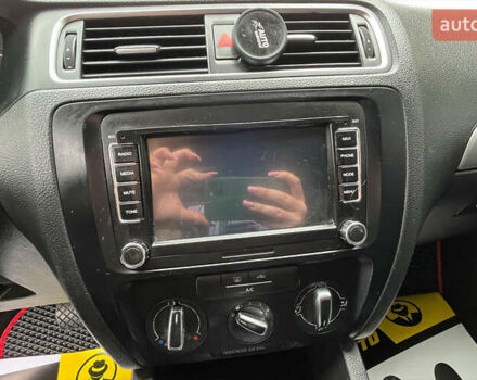 Белый Фольксваген Джетта, объемом двигателя 2.48 л и пробегом 236 тыс. км за 9999 $, фото 14 на Automoto.ua