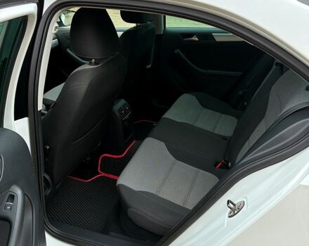 Белый Фольксваген Джетта, объемом двигателя 1.4 л и пробегом 165 тыс. км за 10500 $, фото 1 на Automoto.ua