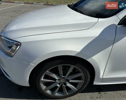 Белый Фольксваген Джетта, объемом двигателя 2.48 л и пробегом 230 тыс. км за 9700 $, фото 10 на Automoto.ua