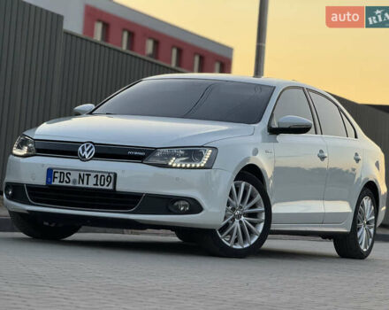 Белый Фольксваген Джетта, объемом двигателя 1.4 л и пробегом 243 тыс. км за 10999 $, фото 3 на Automoto.ua
