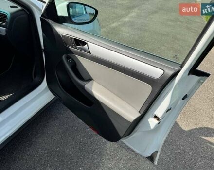 Белый Фольксваген Джетта, объемом двигателя 1.4 л и пробегом 242 тыс. км за 7900 $, фото 19 на Automoto.ua