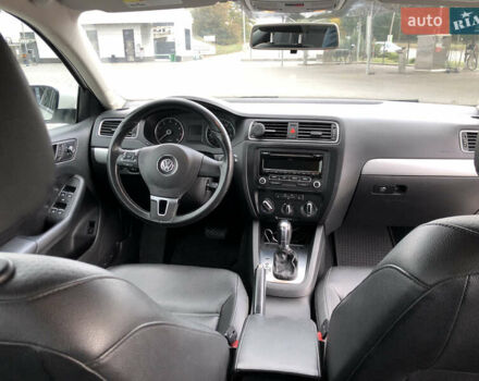 Белый Фольксваген Джетта, объемом двигателя 1.8 л и пробегом 227 тыс. км за 8200 $, фото 9 на Automoto.ua