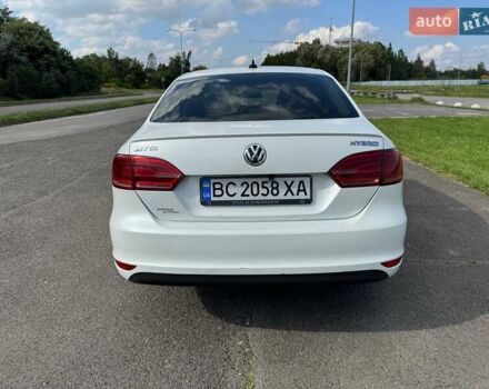 Белый Фольксваген Джетта, объемом двигателя 1.4 л и пробегом 242 тыс. км за 7900 $, фото 5 на Automoto.ua