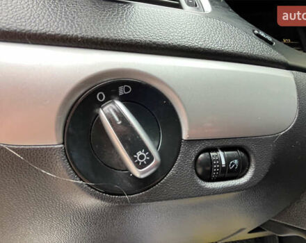 Белый Фольксваген Джетта, объемом двигателя 2.48 л и пробегом 236 тыс. км за 9999 $, фото 11 на Automoto.ua