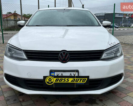 Белый Фольксваген Джетта, объемом двигателя 2.48 л и пробегом 236 тыс. км за 9999 $, фото 1 на Automoto.ua